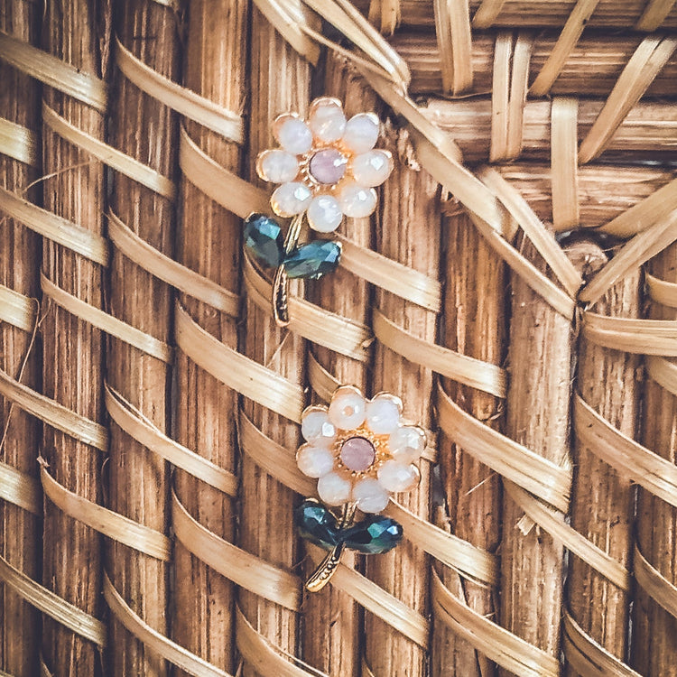 Beautiful Dainty Flower Studs